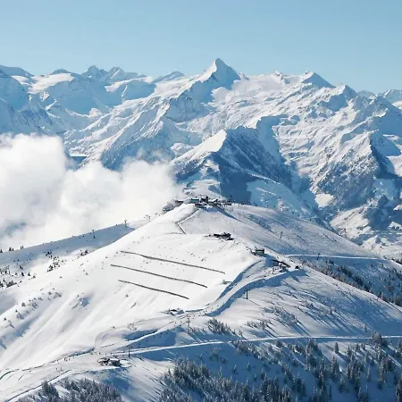 Majestic In Near Ski Area